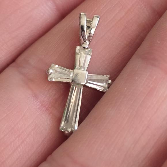 Sparkly cross pendant clear gems Sterling Silver 925 religious christian - Picture 3 of 11